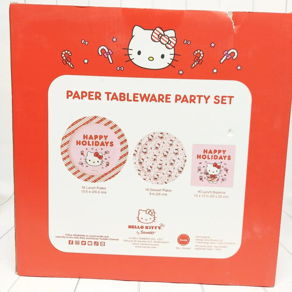 Hello Kitty Happy Holidays Paper Tablewear Party Set